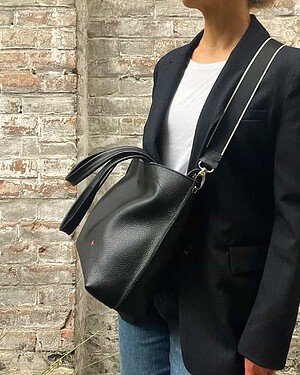 chris-zwart-crossbody