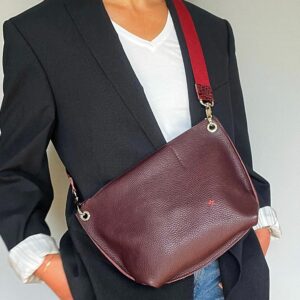 MAE-M-bordeaux-croco-details