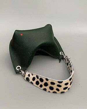 mae-s-donkergroen-dalmatier