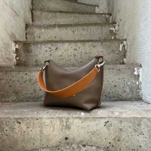 MAE large clay cognac