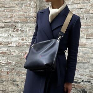 MAE-large-dblauw-goud