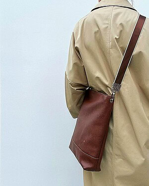 sam-laptoptas-hazel-deer-crossbody